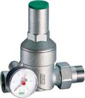 Редуктор FAR FA 2835 12 нар-вн, с манометром, 1/2" Редуктор FAR FA 2835 12 нар-вн, с манометром, 1/2"